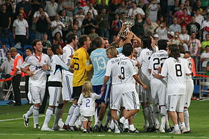 300px-Celebrando_el_primer_título_de_la_temporada